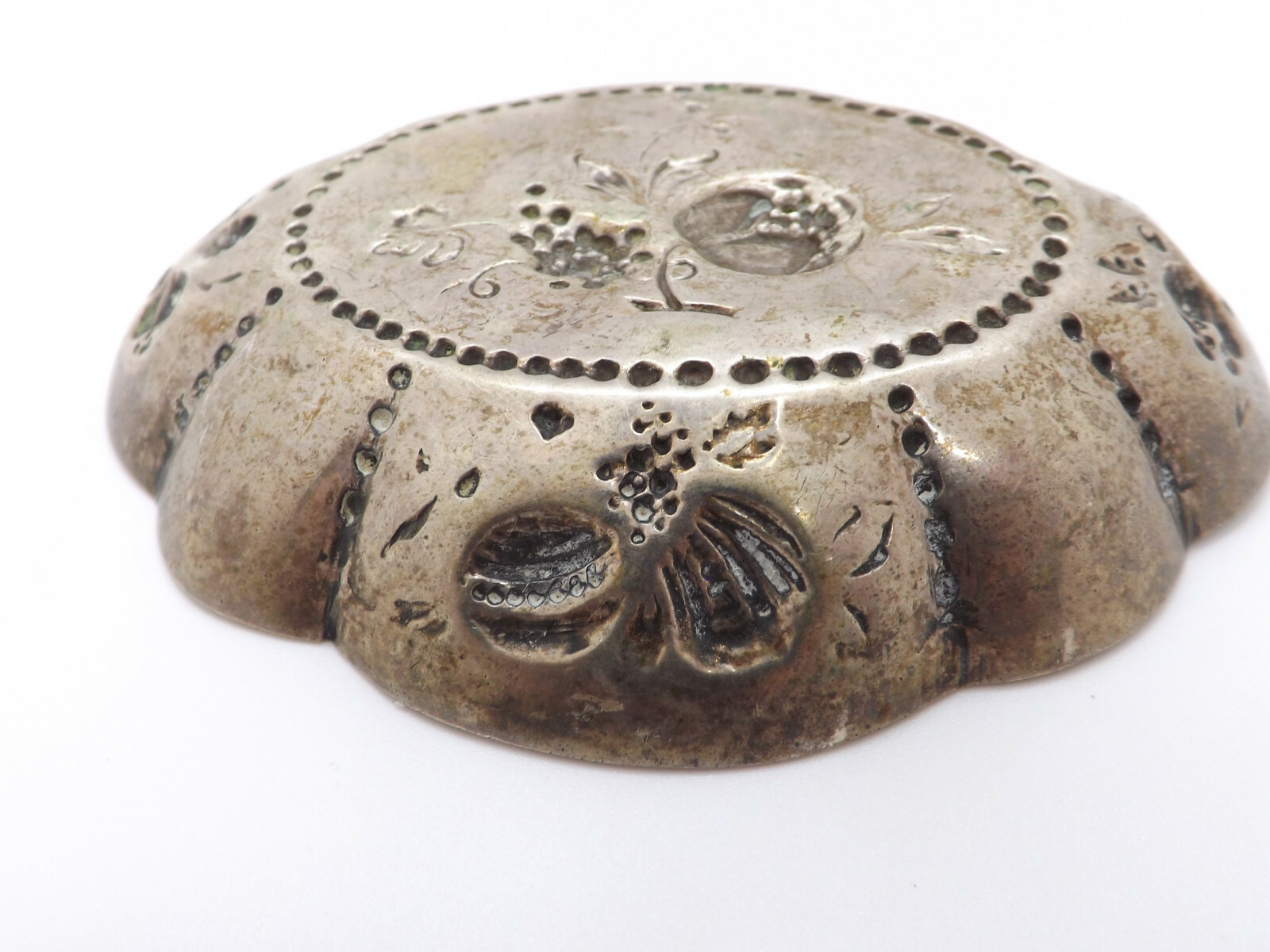 Vintage 800 Silver Repousse Nut Dish Floral & Fruit motif, Carl Hoff Sweden 1942