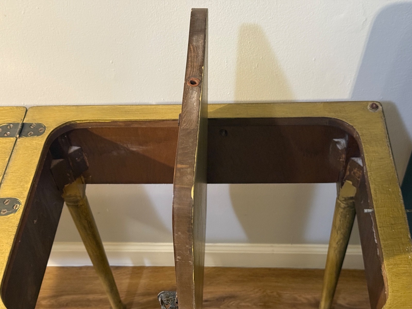 🧵 Antique Primitive Drop Leaf Sewing Table – Lift Top Storage – 28” Tall