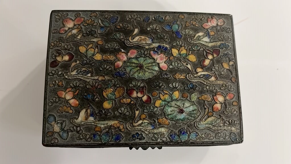 Antique Chinese Floral Cloisonne Footed Enamel Metal Box.