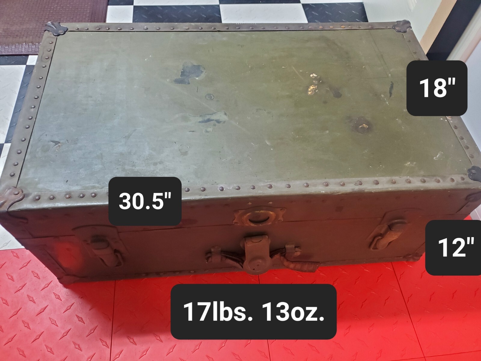 Antique-Vintage-SteamerTrunk-30″x18″x12″-Metal Skeleton-Wood Exterior-Good Space