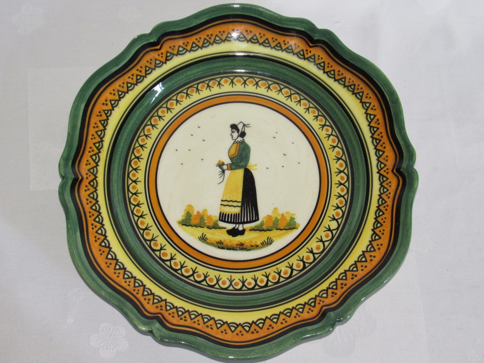 05d34 Old Large Breton Plate Diameter 35 cm Faience Signed Henriot Quimper 72