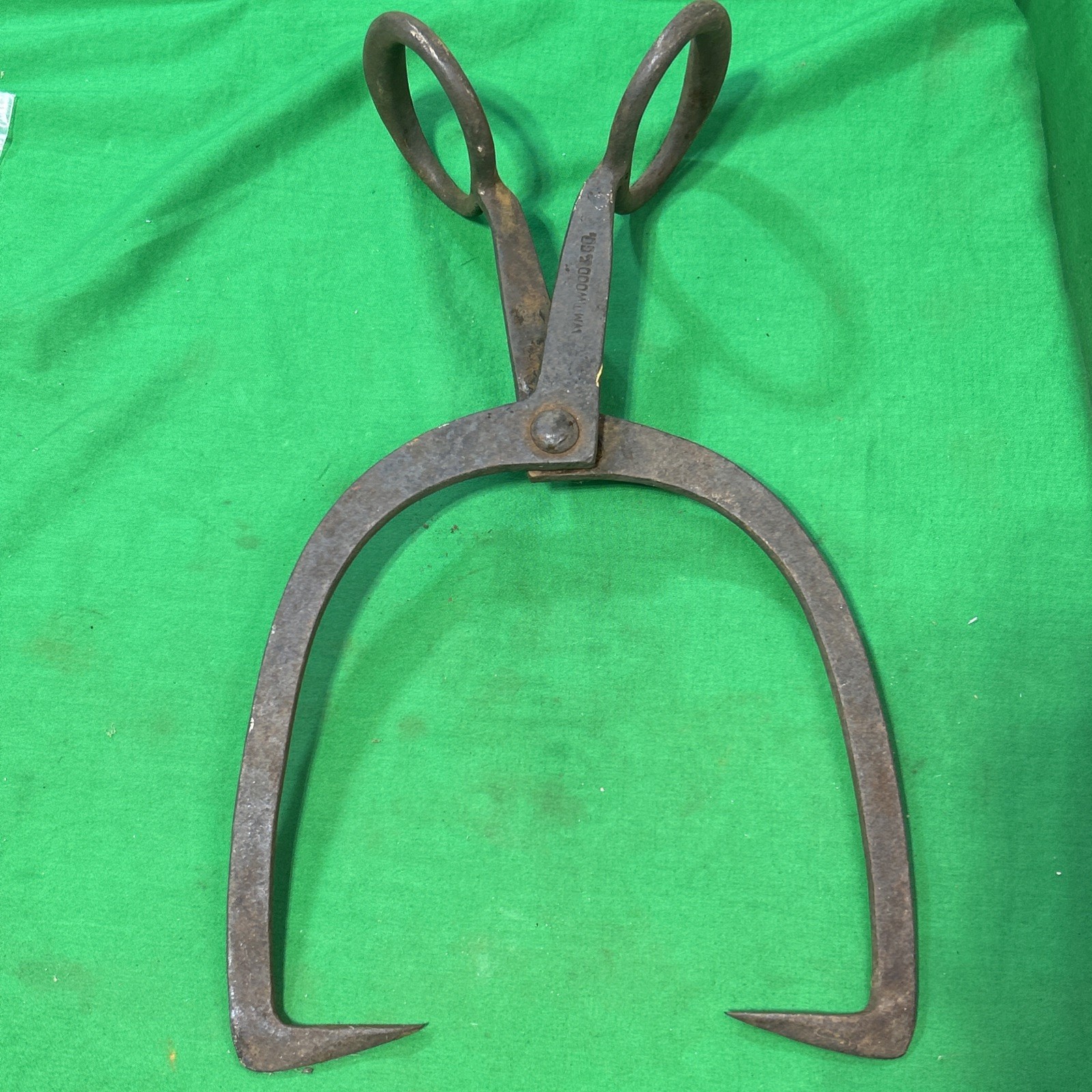 Vintage Cast Iron Primitive Wood Co. Ice Block Tongs Tool Rustic Decor 15”