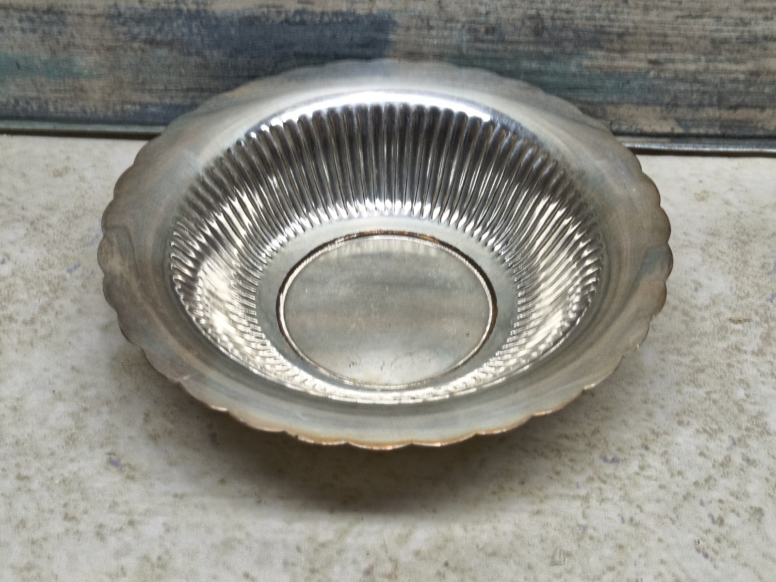 International Silver Company #679 plate dish tanished great for Display