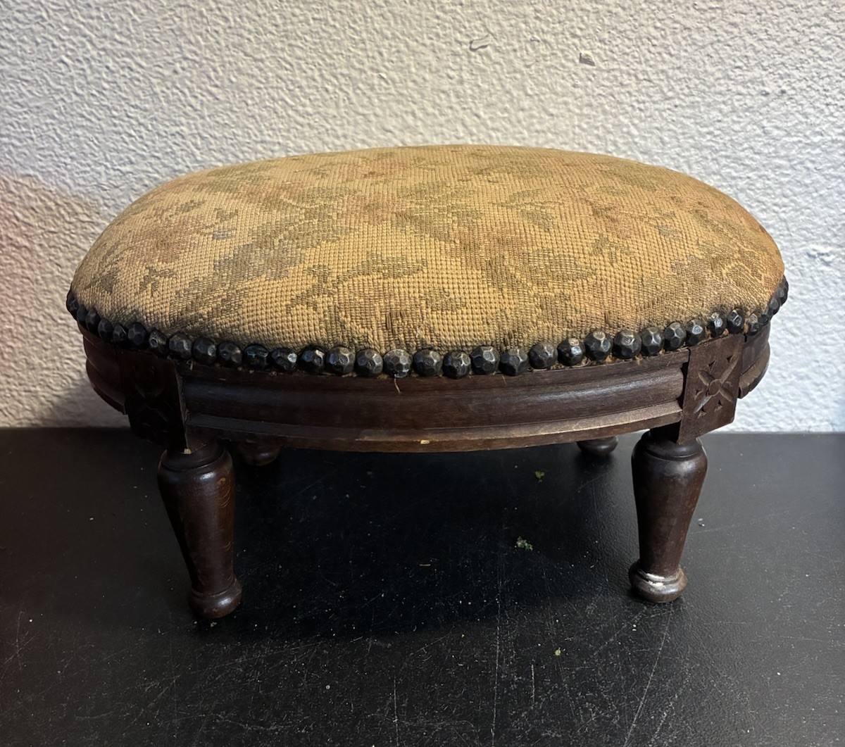 Antique Victorian Foot Stool Tapestry Upholstered Carved Wooden Legs 12×10″