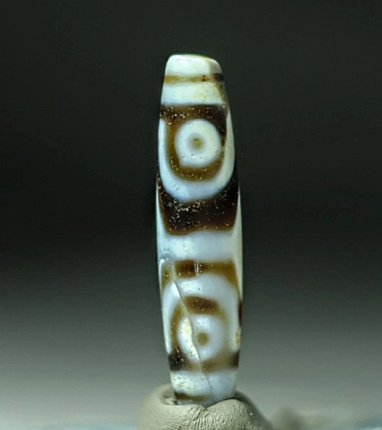 Pre-1800s Indo/Tibetan Old Agate 4 Eye Tiger Tooth Dzi Bead 13*58mm