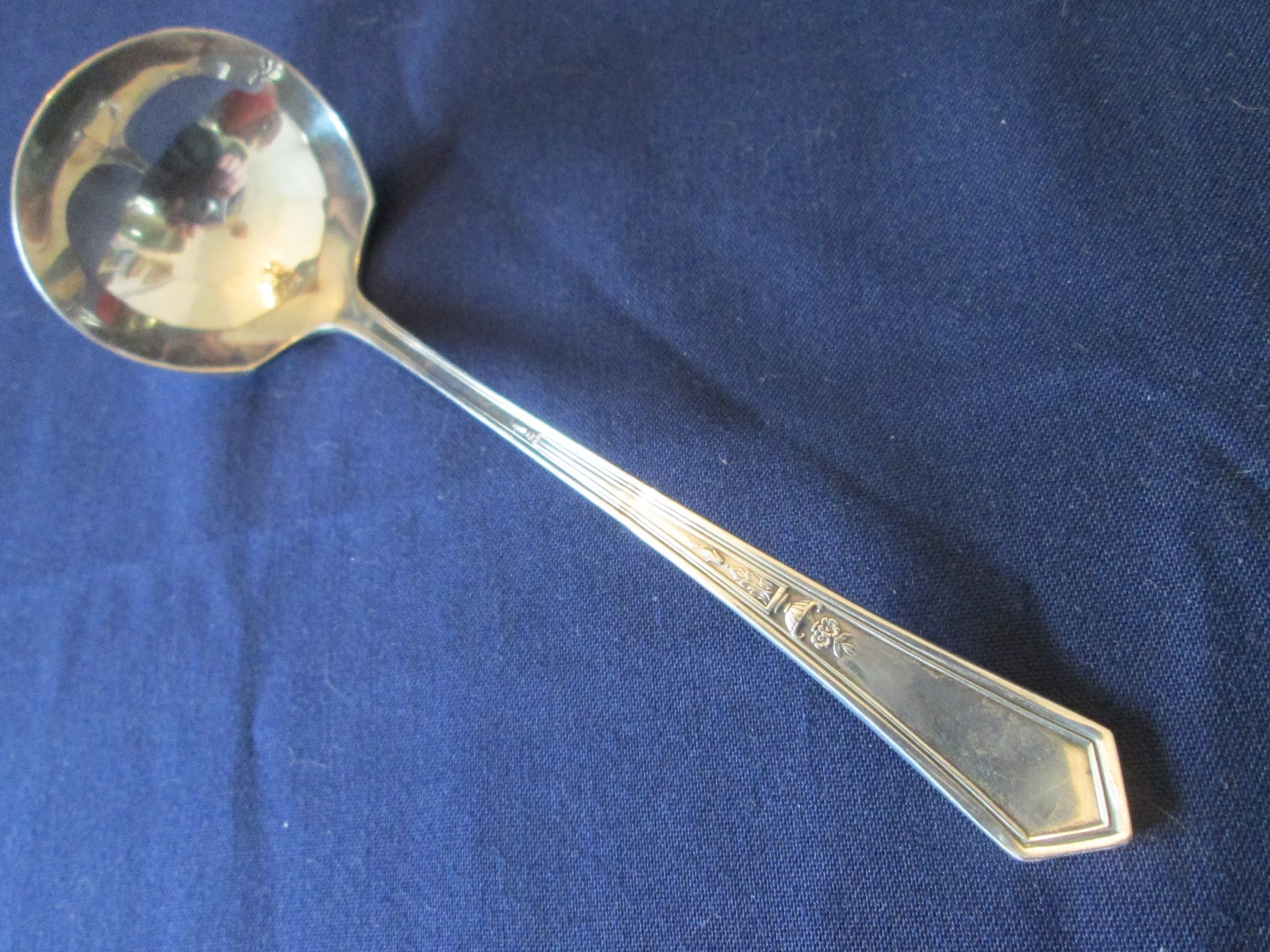 CREAM LADLE! Vintage ROGERS INTERNATIONAL silverplate: La TOURAINE pattern: EXC