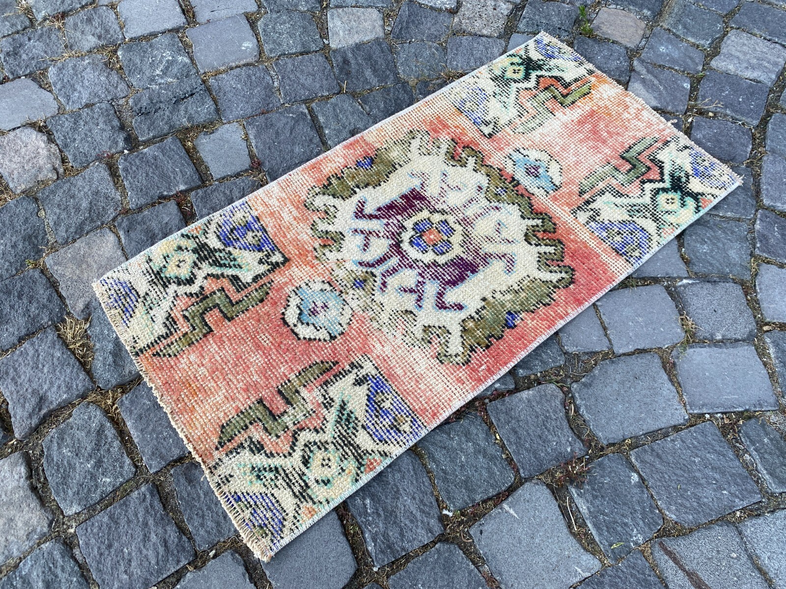 Vintage handmade rug,Turkish small rugs,Bohemian wool rug, Doormats 1,4 x 2,8 ft
