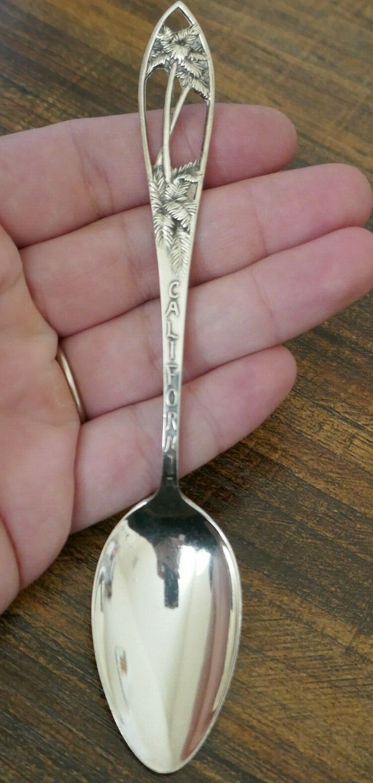 Vintage Sterling California Souvenir Spoon W/ Palm Tree Design – 17.0 Grams