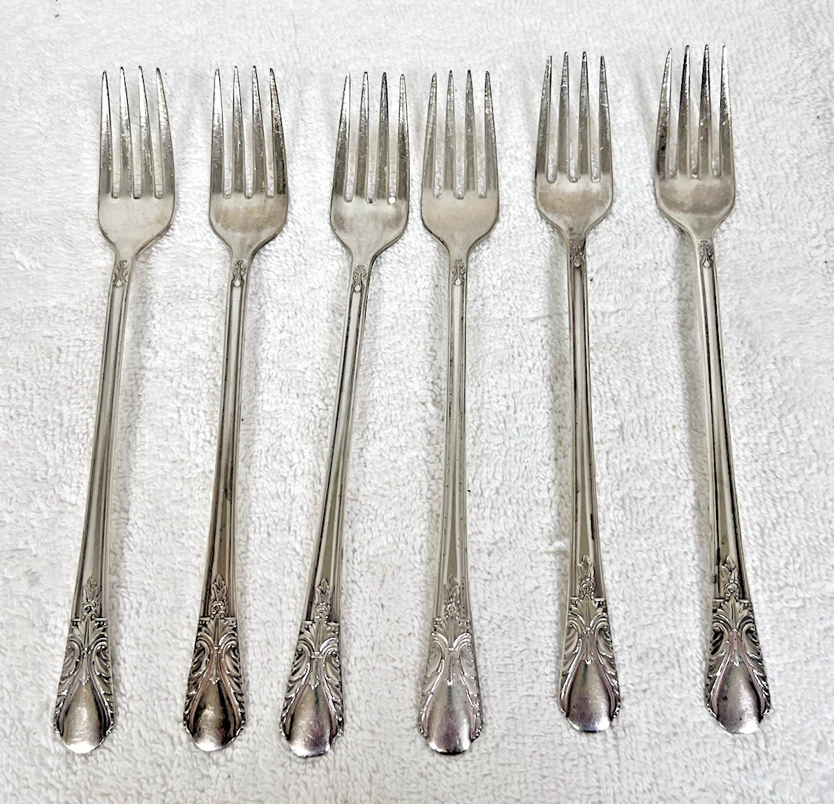 Vintage International Silver Avalon Cabin Silverplate Grille Forks 7 1/2″ Set 6