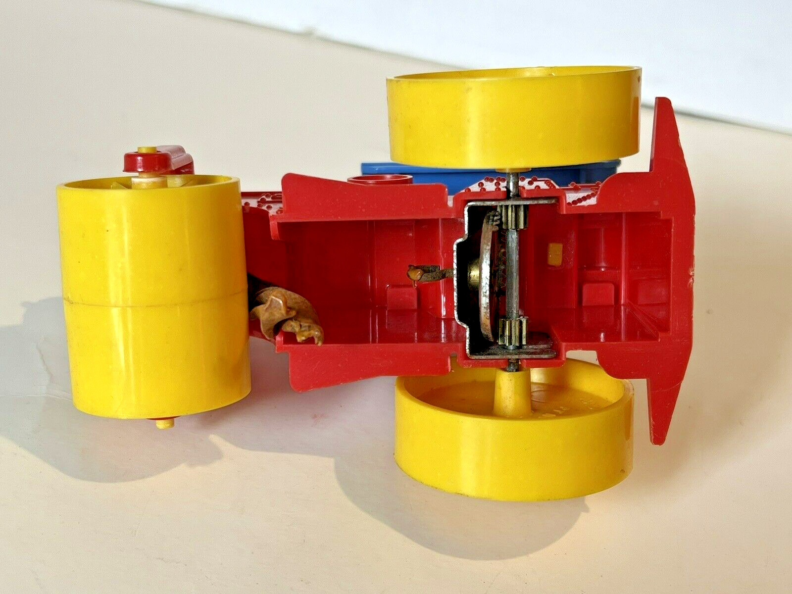 1950’S ARCHER PLASTICS WINDUP PLASTIC STEAM ROAD ROLLER Approx 5″ WITH ORIGINAL