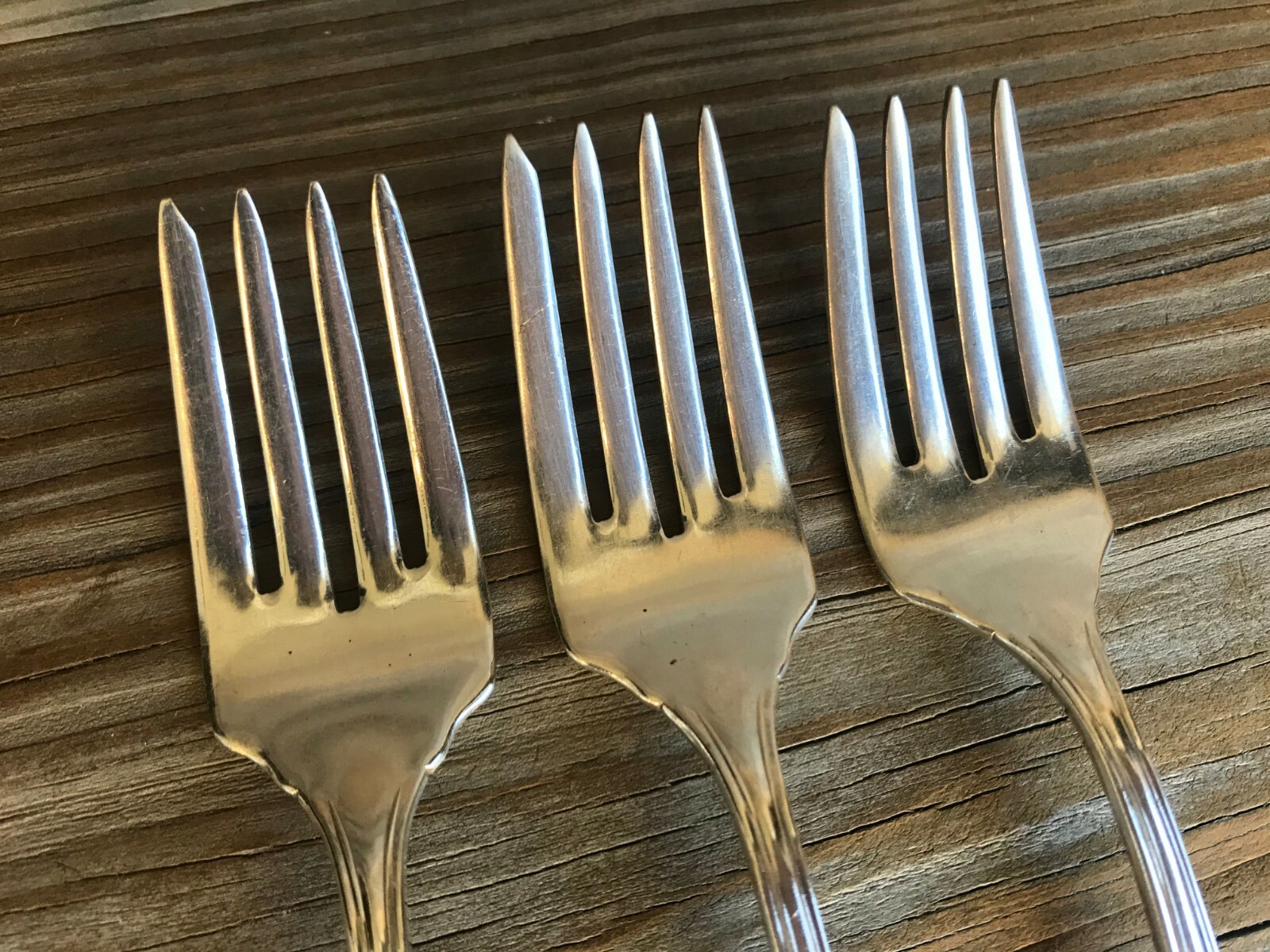 1881 ROGERS – (1914) LEXINGTON – SET of 3 SALAD FORKS – 6 1/8″ – no mono