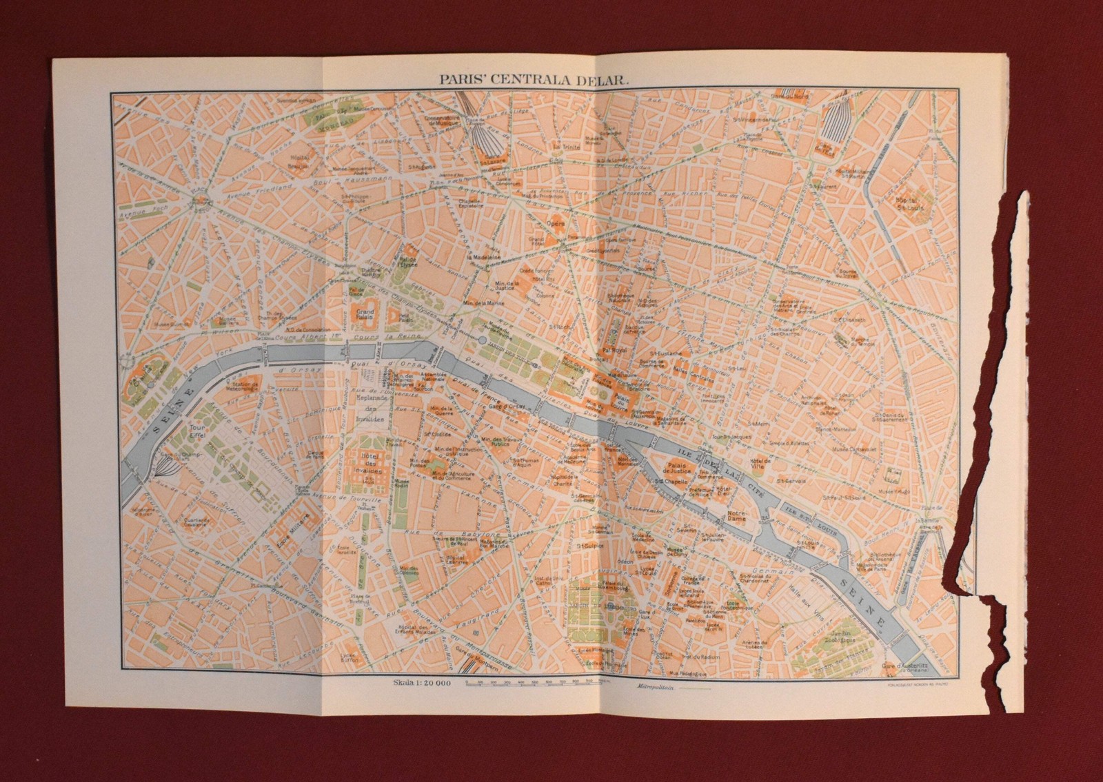 Map of Central Paris, “Paris’ Centrala Delar” Swedish Encyclopedia Plate 1950’s