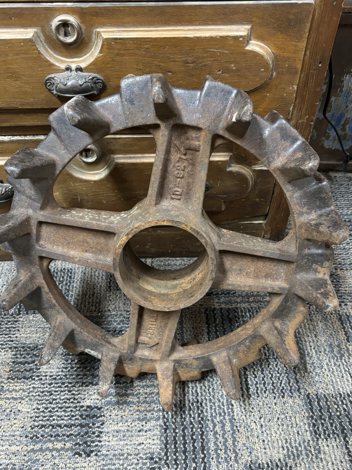 17″ GEAR Wheel for vintage decor Steampunk Table Industrial Cog Farm Wheel COOL!