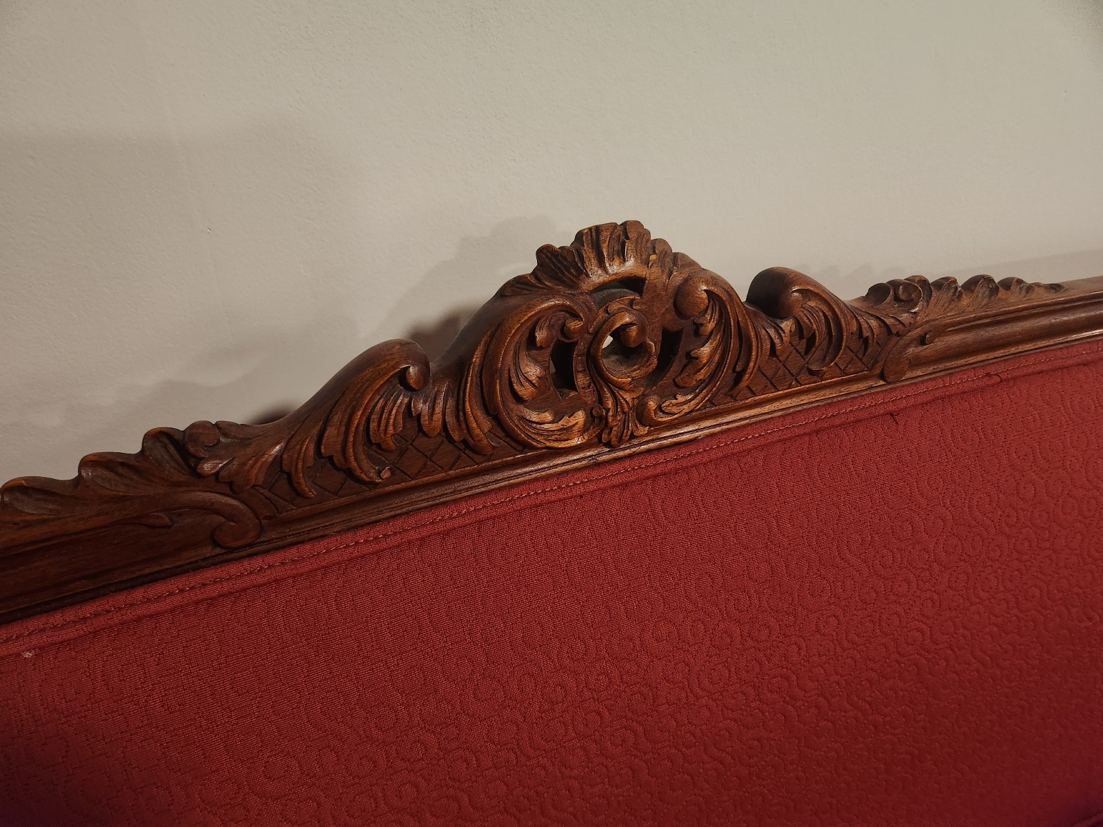 Duncan Phyfe Style Settee