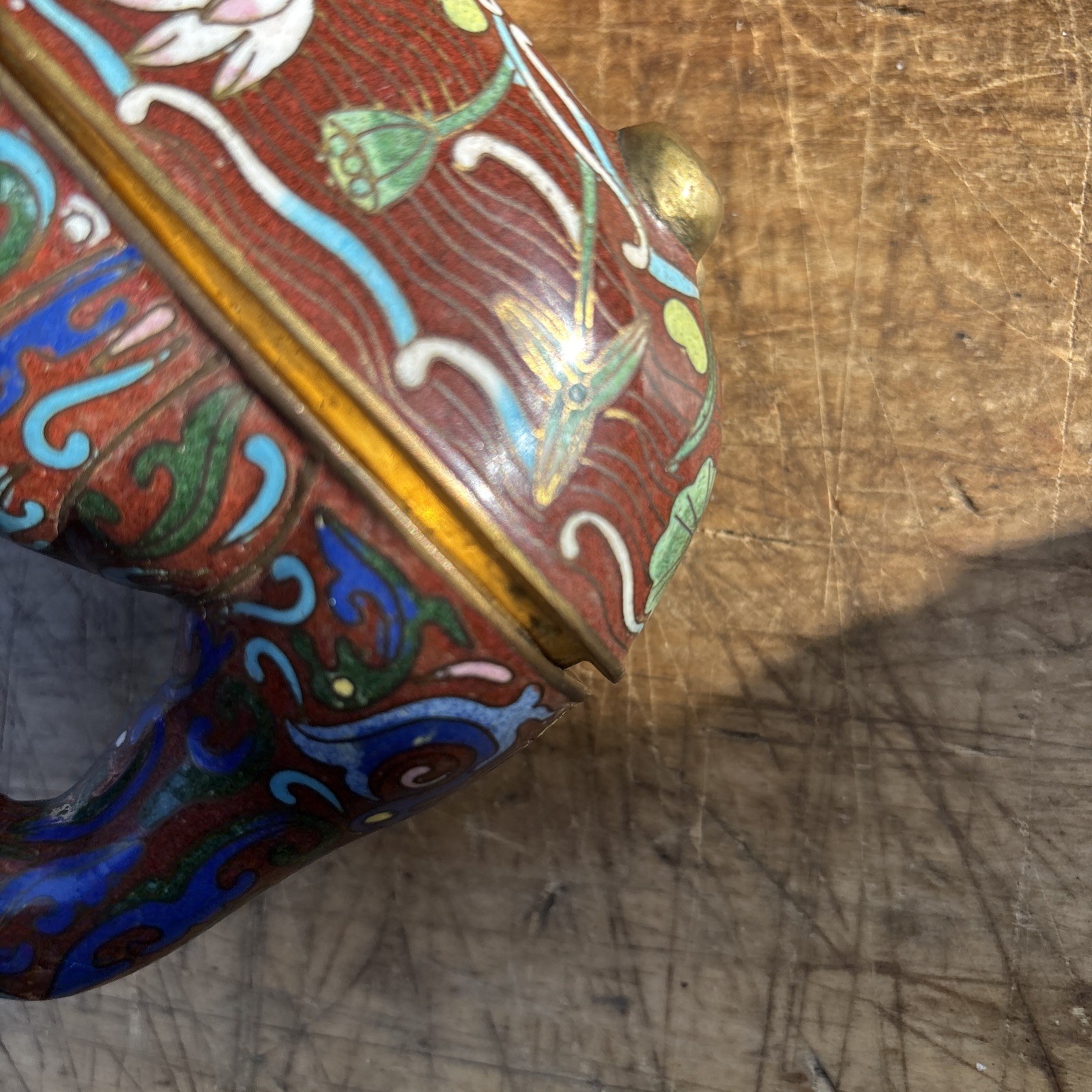 Vintage Chinese Cloisonné Duck Trinket Box. READ DESCRIPTION