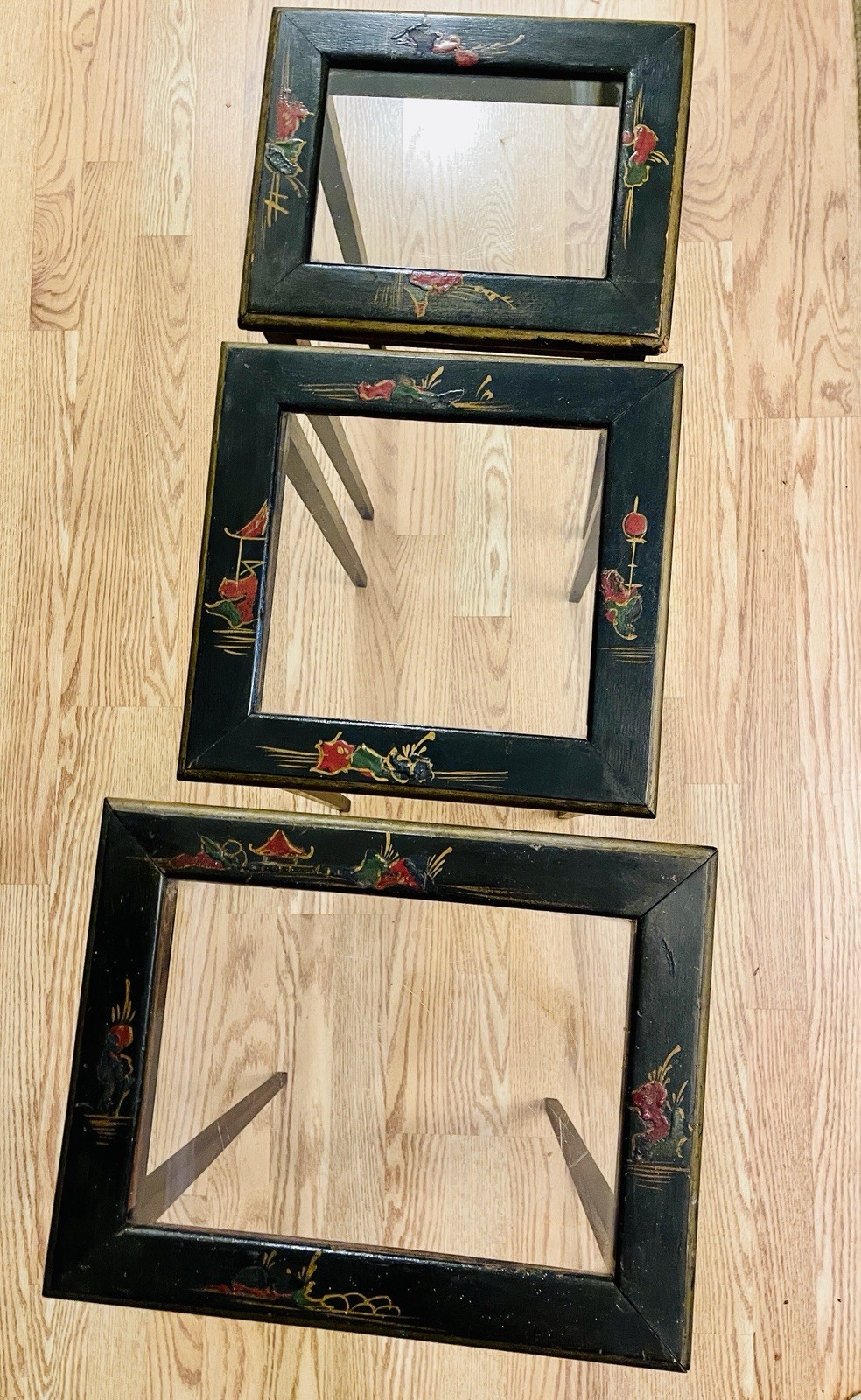 NESTING TABLES Set of 3 Vintage Stackable #1036 Beautiful Design 22”