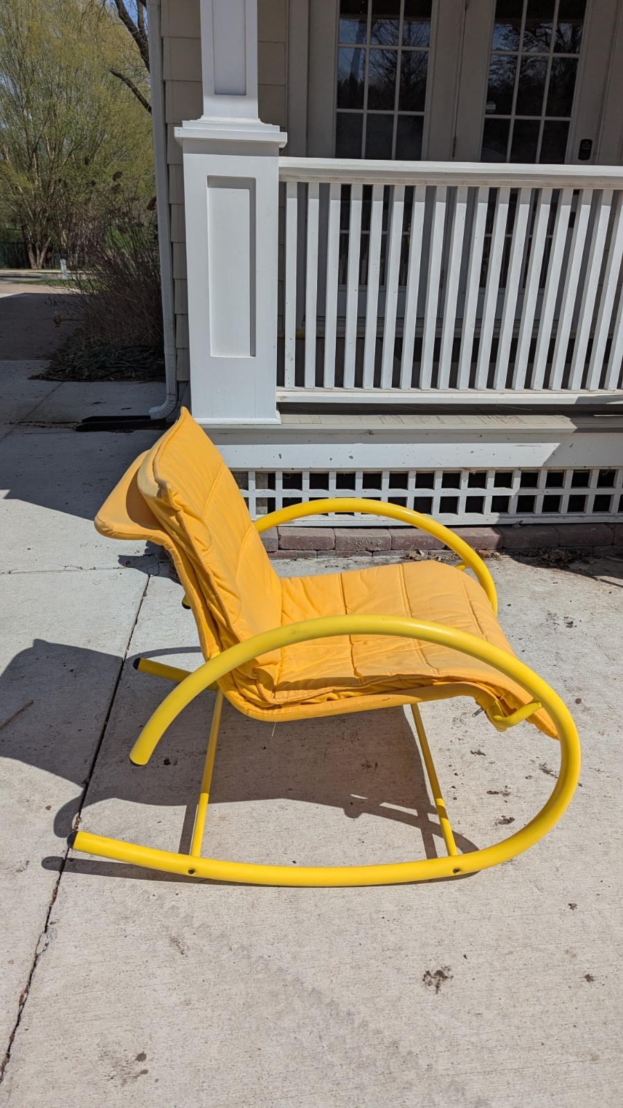 Vintage Post Modern Memphis Ellipse Rocker By Les Amisco Lemon Yellow Space Age