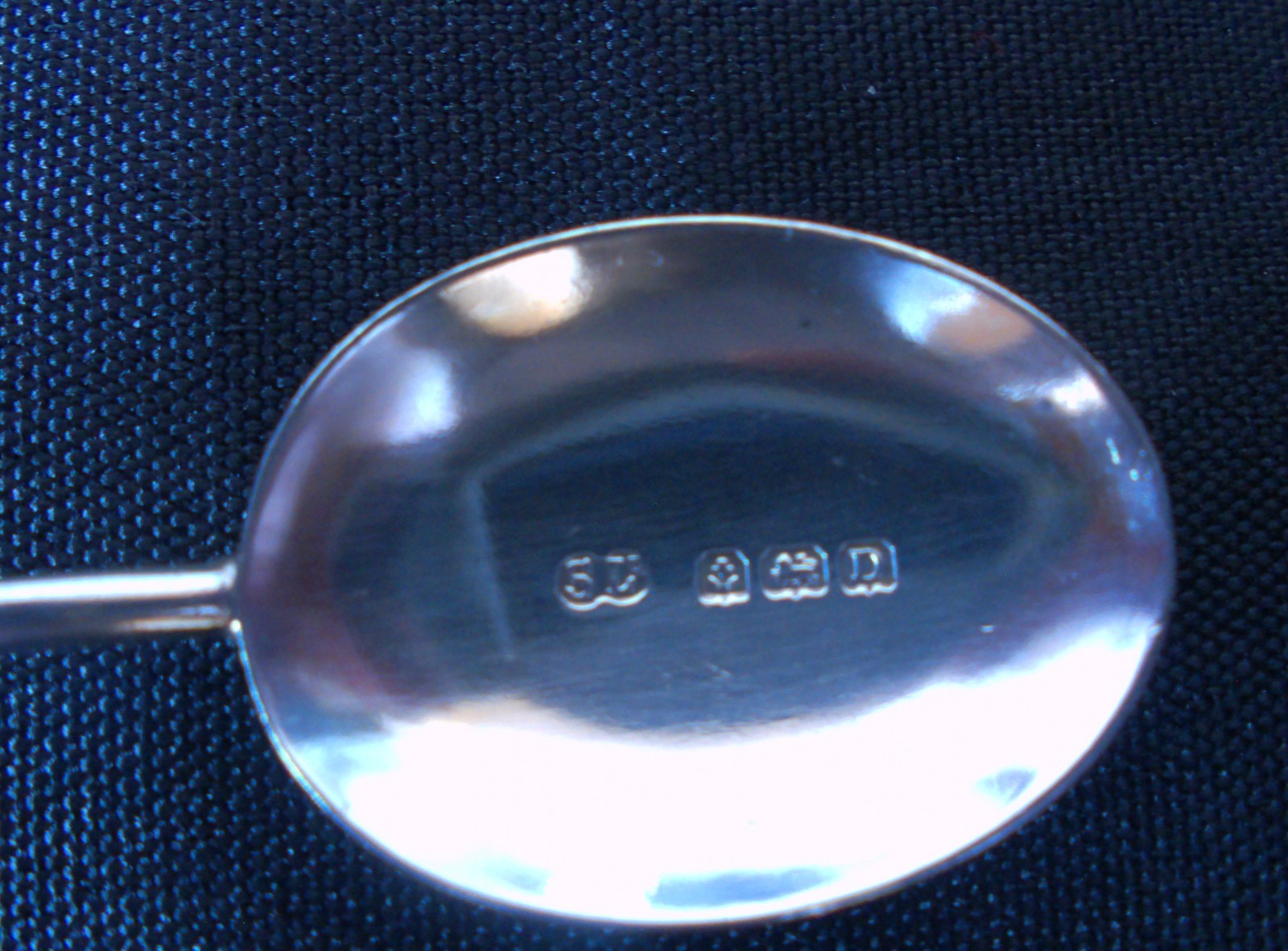 Beautiful Solid Silver Boxed Enamelled Spoons Dated 1928 By William Suckling Ltd