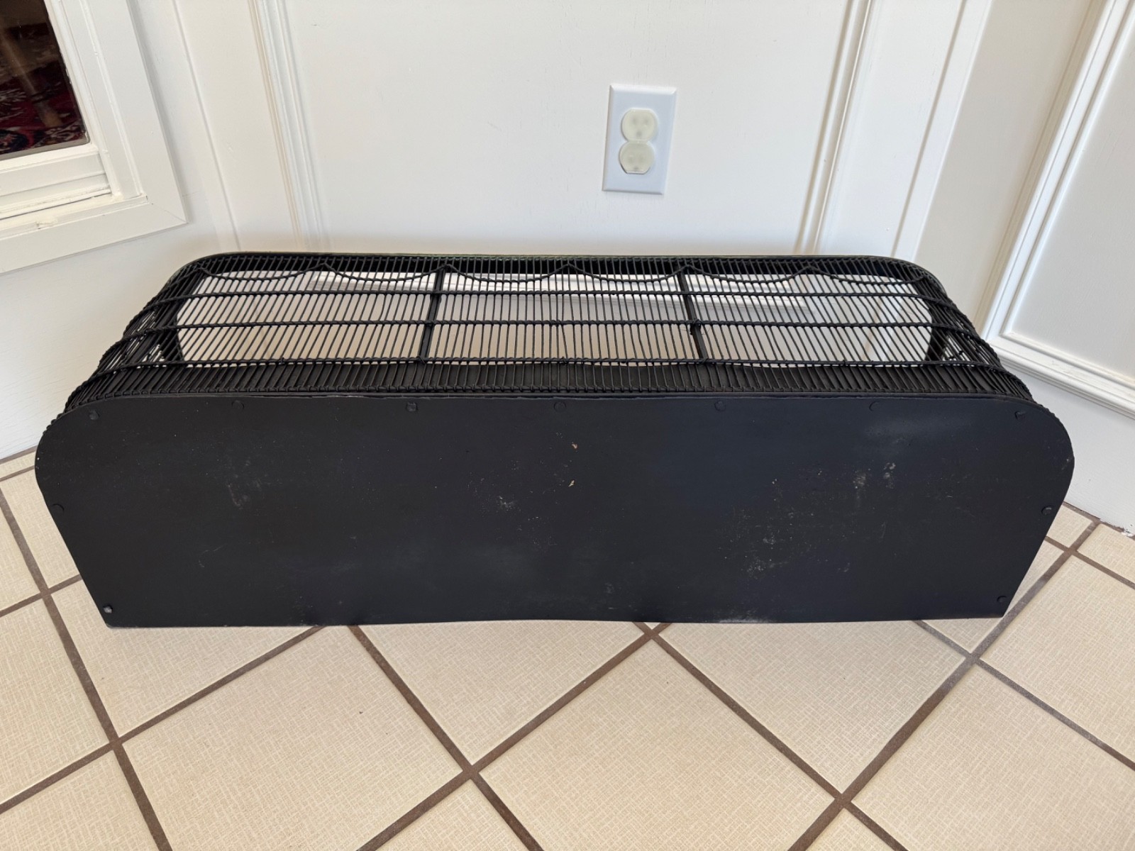 ANTIQUE 19C ENGLISH VICTORIAN BRASS & WIRE MESH NURSERY FIREPLACE FIRE FENDER