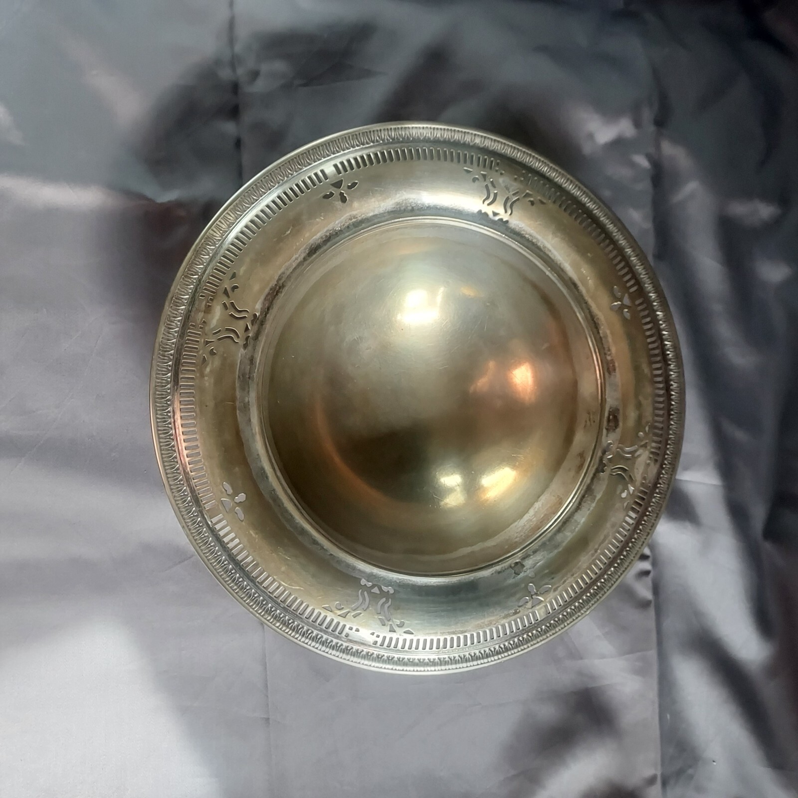#14 Meriden SP Co. International 2982 10″ silver plated bowl