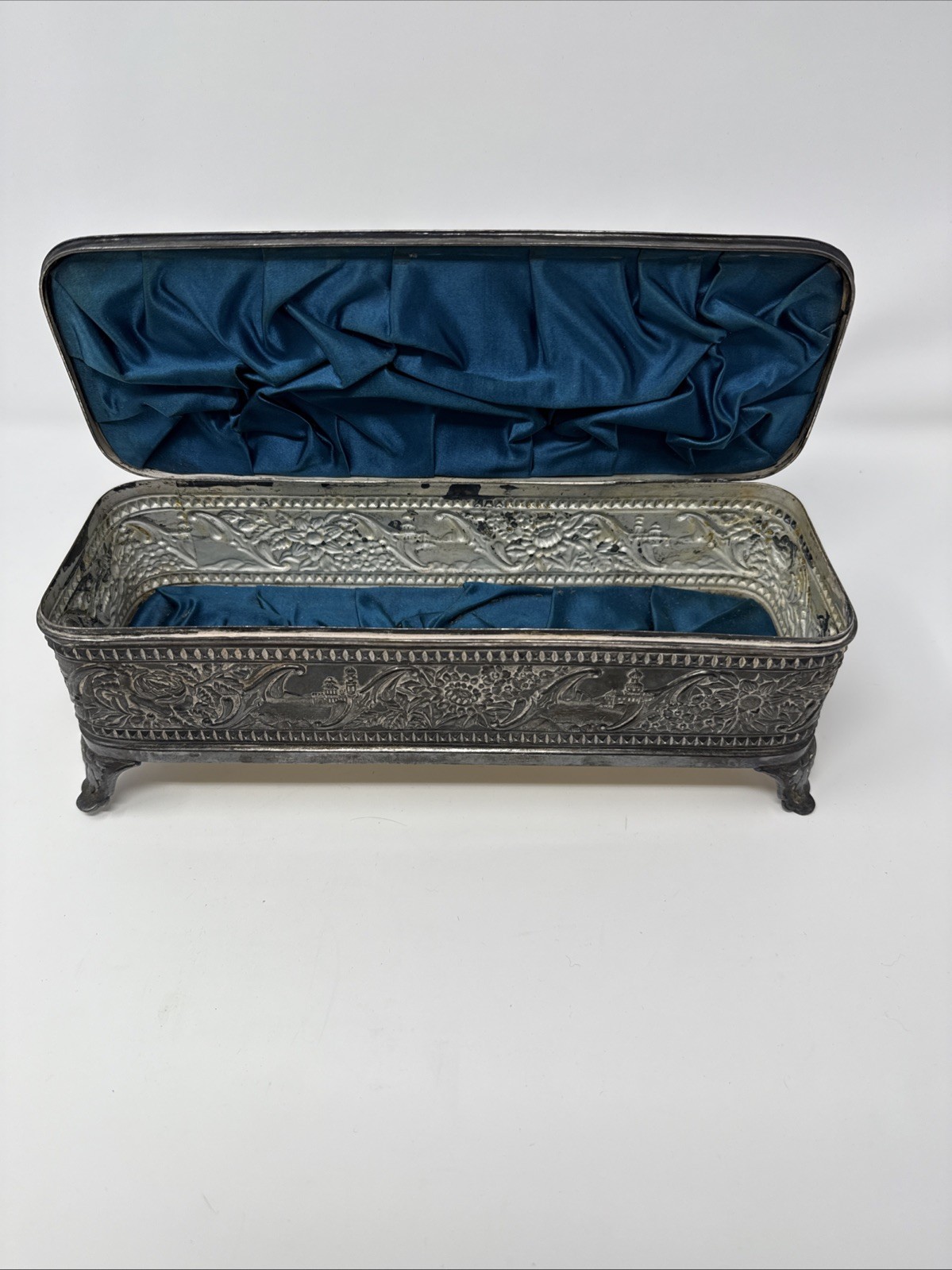 Aesthetic Movement James Tuft Quadruple Silver Plate Jewelry Casket Model 900