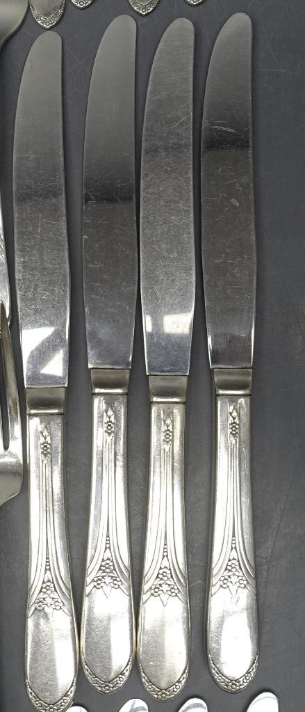 FLATWARE 66pc W.M. ROGERS silverplate Mary Lou (1938) service 8 +EXTRAS +SERVING