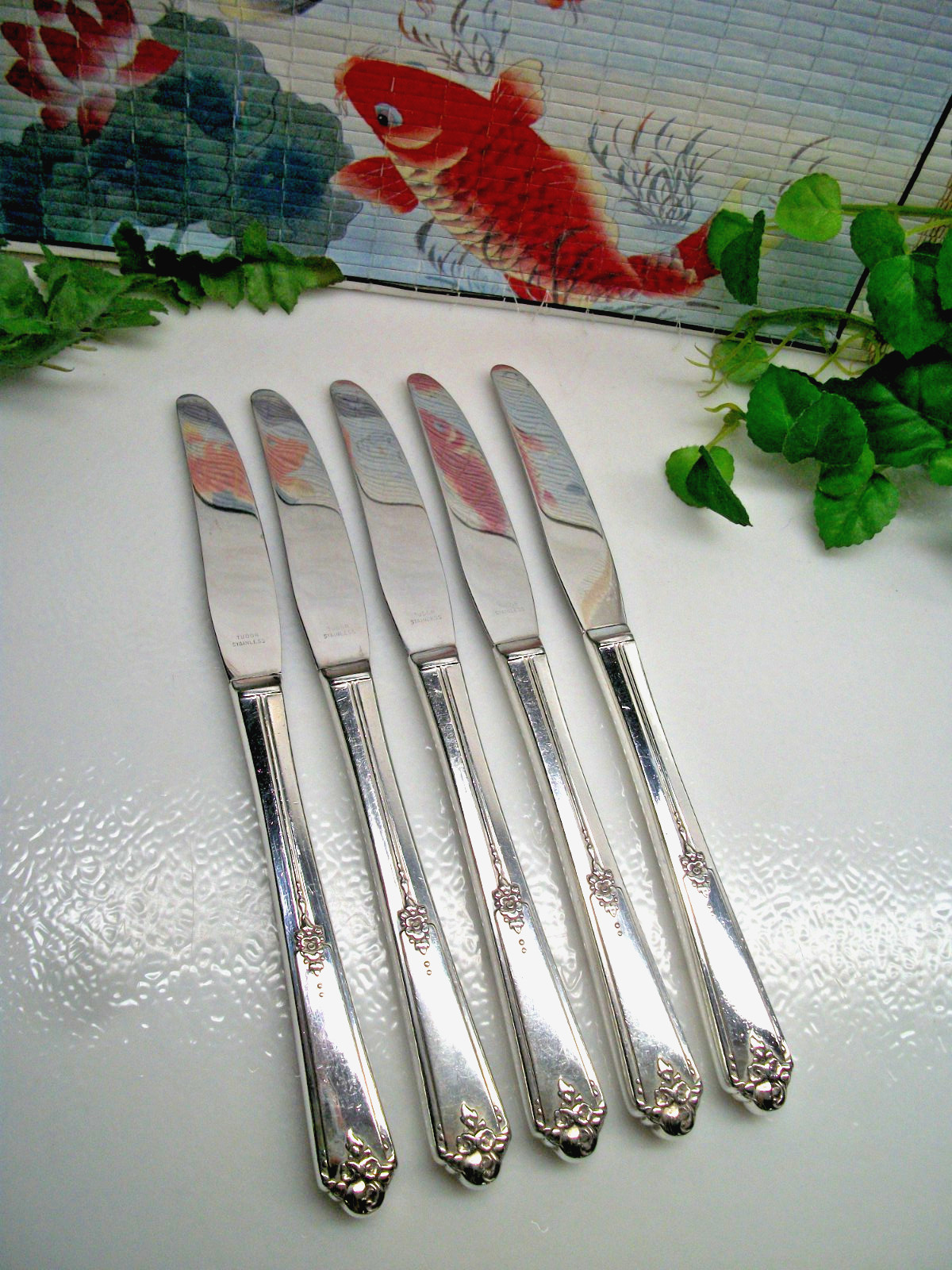 5 Oneida Silver Community SWEET BRIAR Silverplate Luncheon Grille Knives 1948