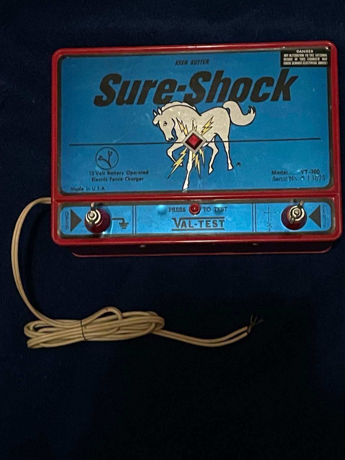 Keen Kutter Sure-Shock Electric Fencer Val-Test VT-300 U.S.A.