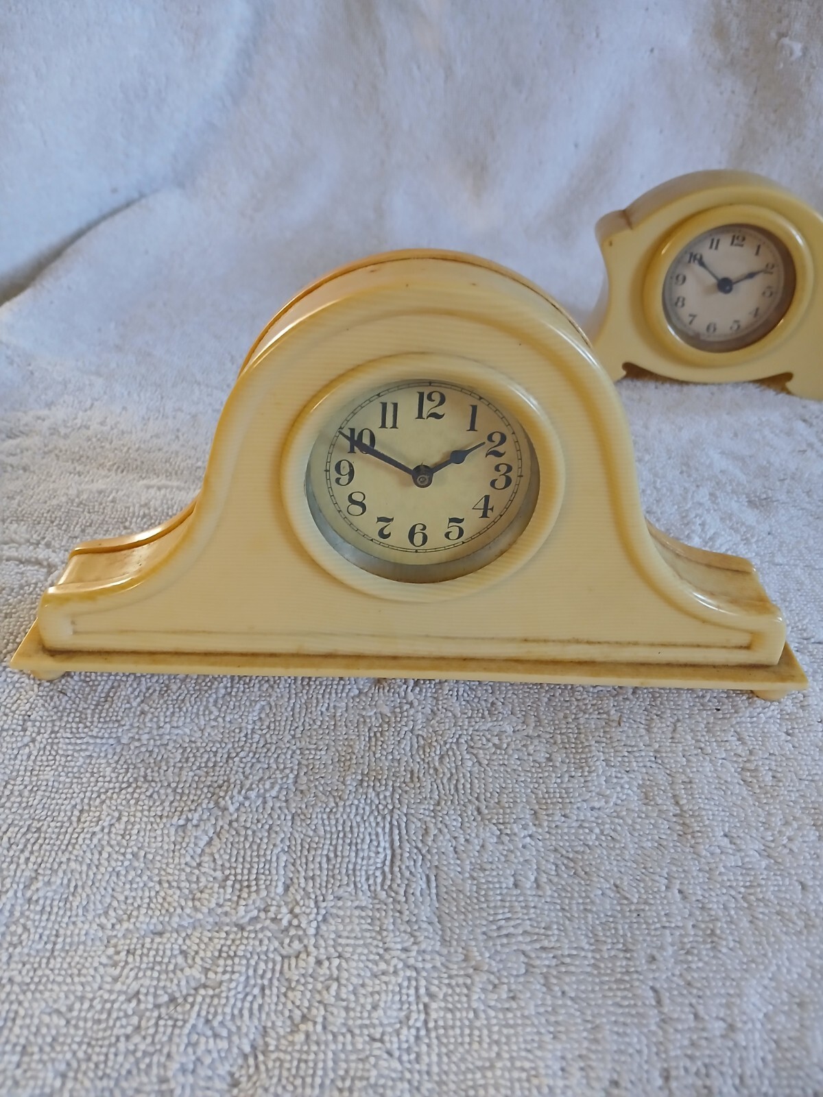 Vintage Two Small Unknown Maker Bakalite Clocks (Working HOLDING TIME