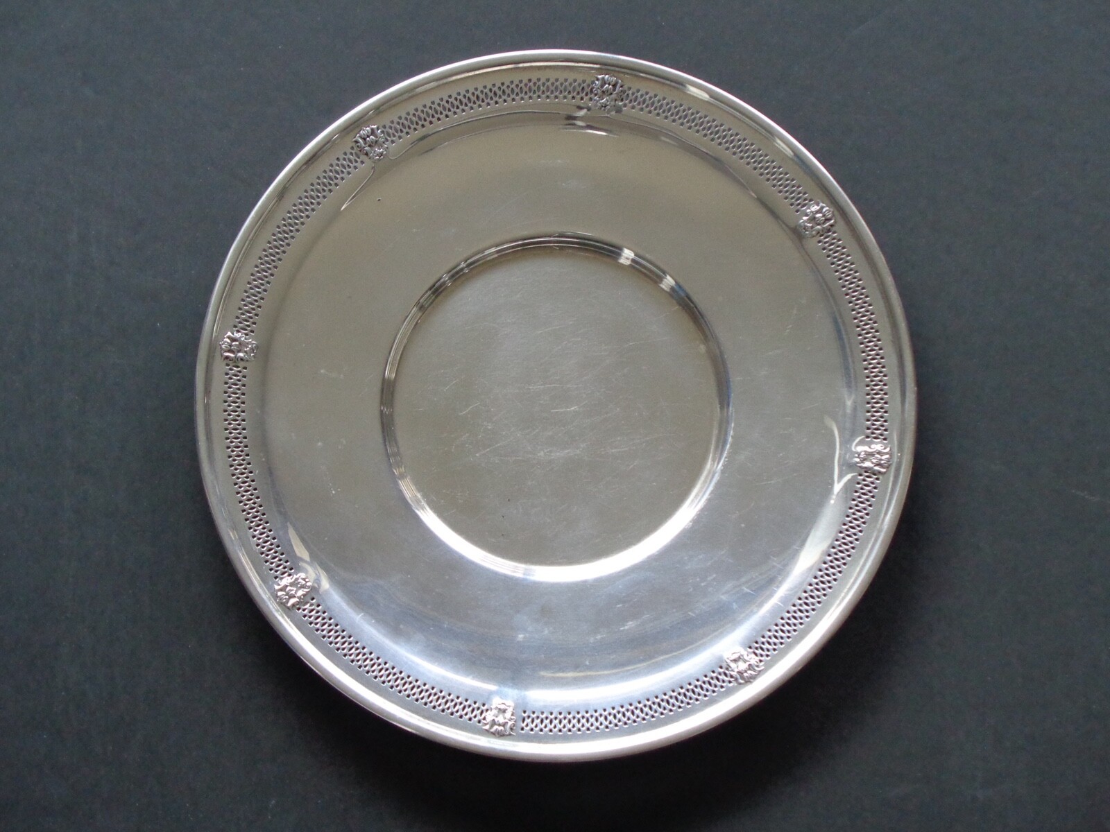 TIFFANY & CO STERLING SILVER RAISED PLATTER DISH TRAY 10 ½” 925-1000