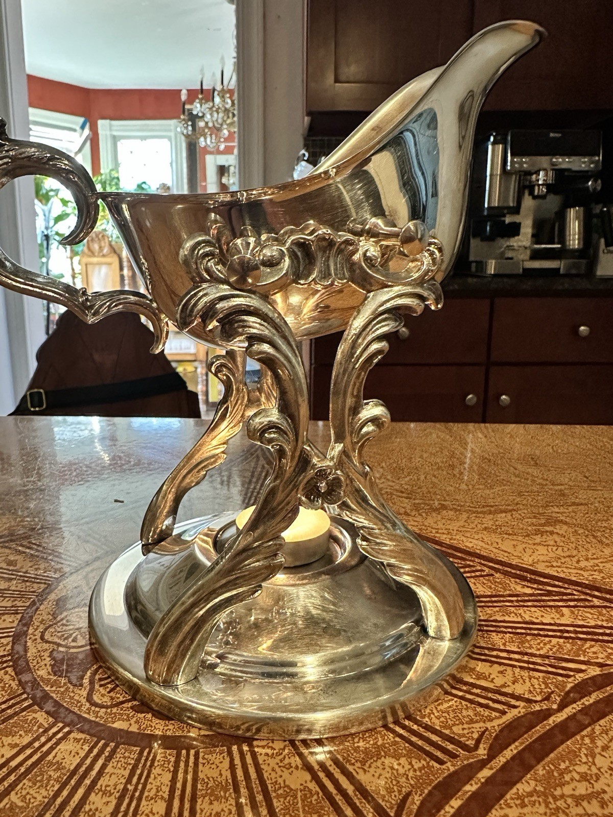 Vintage: Royal Limited Silver Plate Tilting Gravy Boat with Warmer