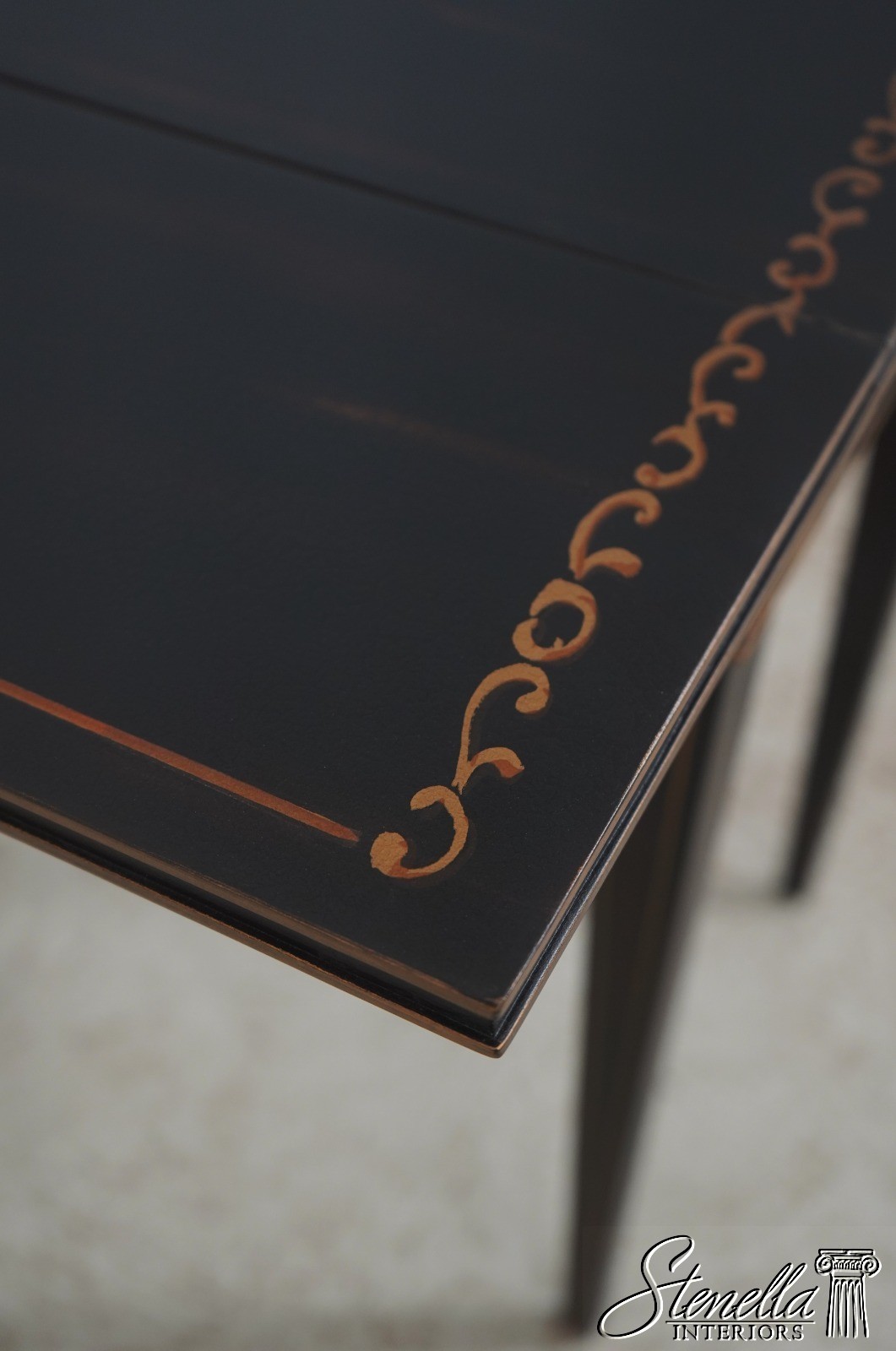 L72090: SHERRILL Black & Gold Crackle Paint Pembroke Drop Leaf Table