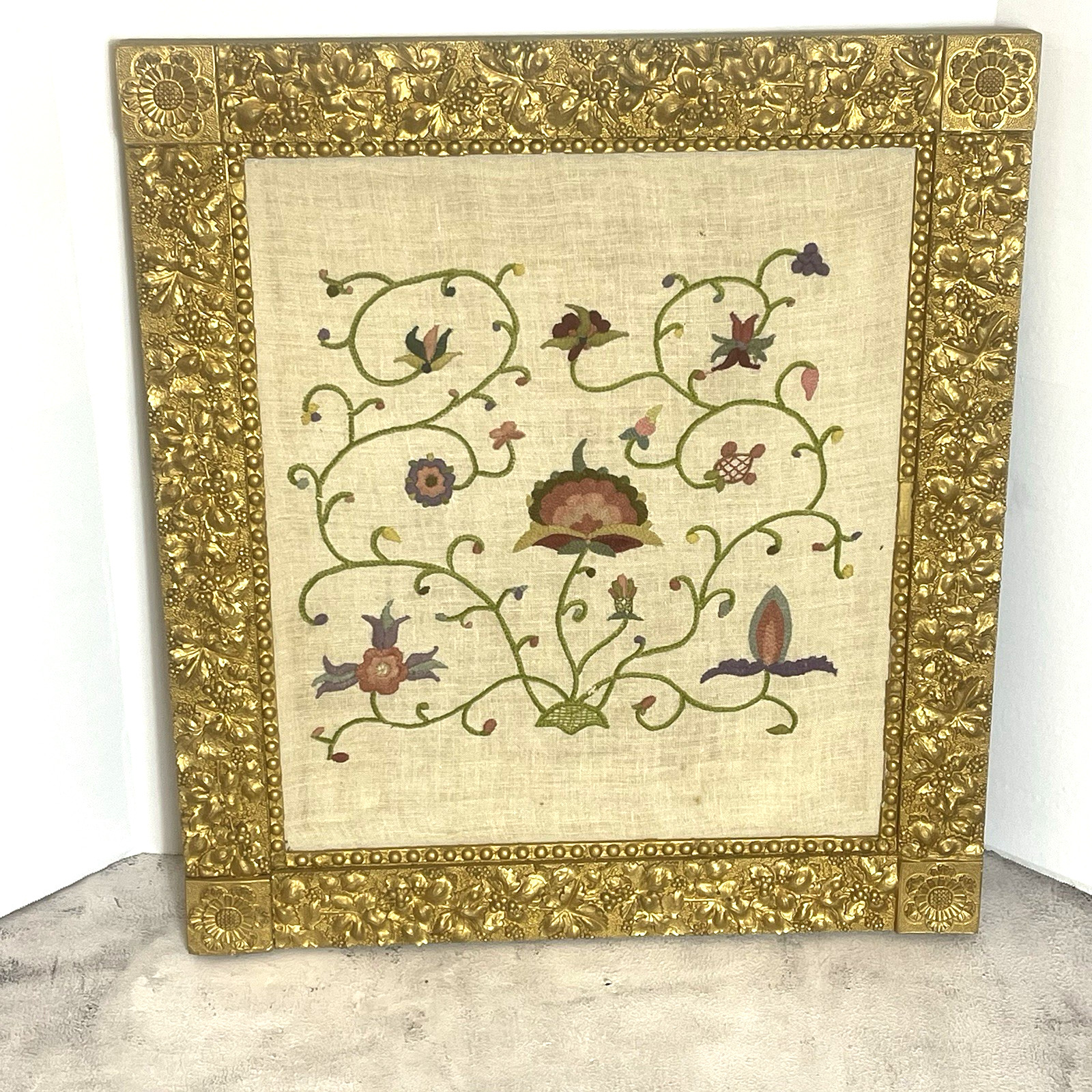 Atq Vtg Crew Embroidery Flowers Framed Gold Gilt Gesso Vines Berries 26” X 23”