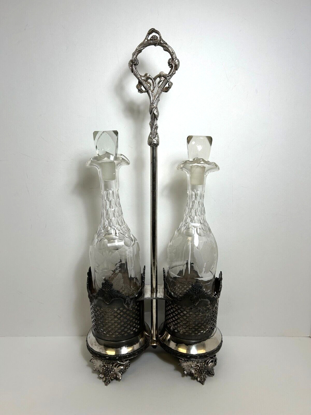 Antique Meriden Brita Co. Silverplate Wine Bottle Caddy Carrier w/2 Decanters