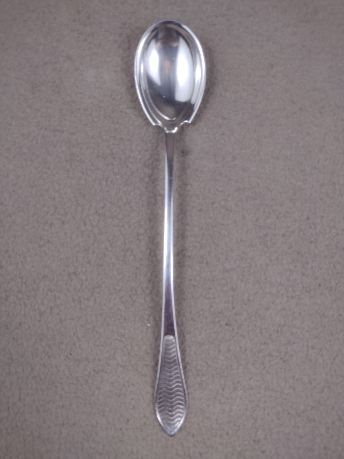 Tiffany & Co Sterling 7 3/16″ Faneuil Ice Cream Spoon with Geometric Pattern
