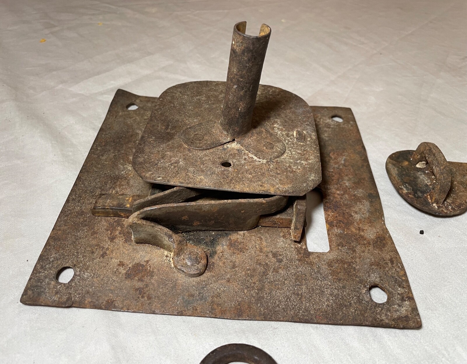 antique 1700’s handmade wrought iron skeleton key lock locking mech. hardware
