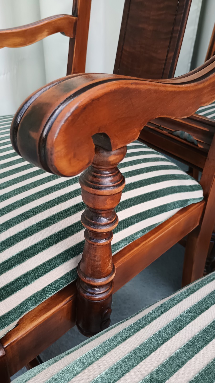 Antique Gothic Revival Dining Chairs Set of 6 Victorian Walnut Dining Chairs