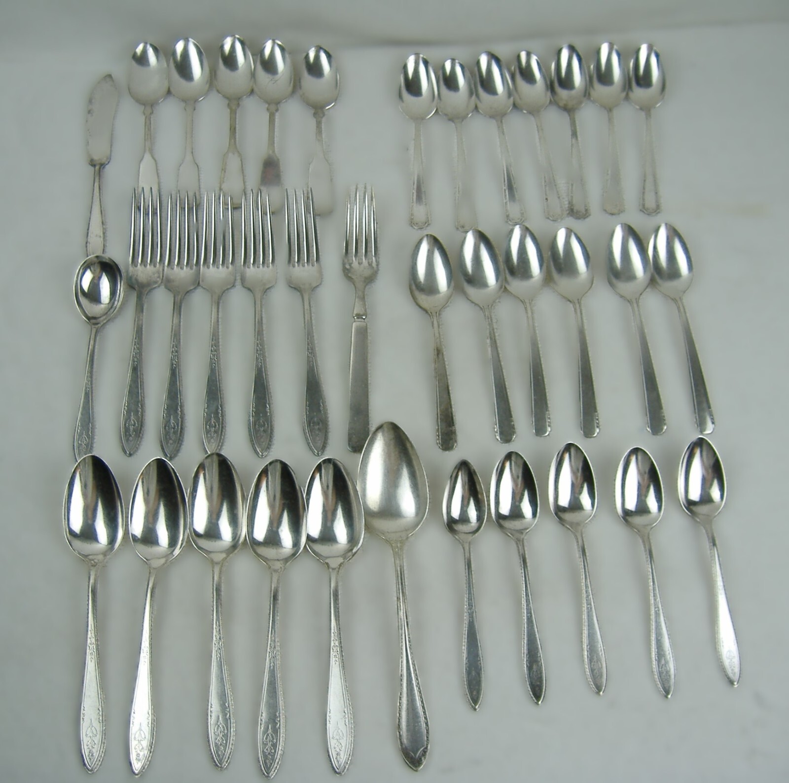 Vtg Silverplate Flatware Oneida Rogers Bros R Wallace Misc 37 Pieces Argosy More