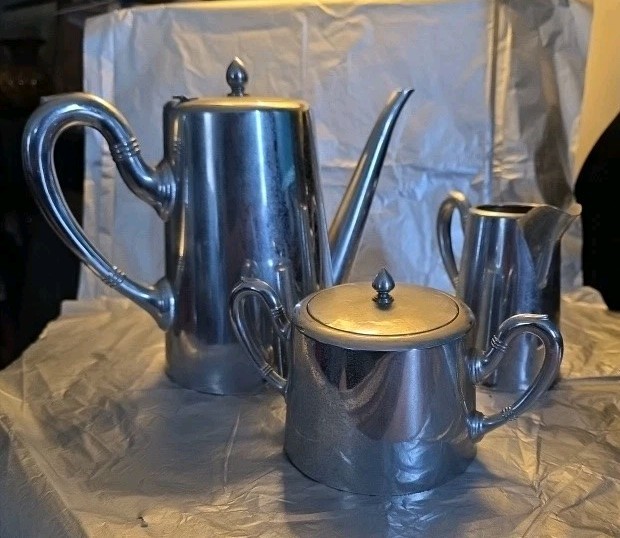 Vintage mid-century Picquot Ware tea and coffee service Made In Italy