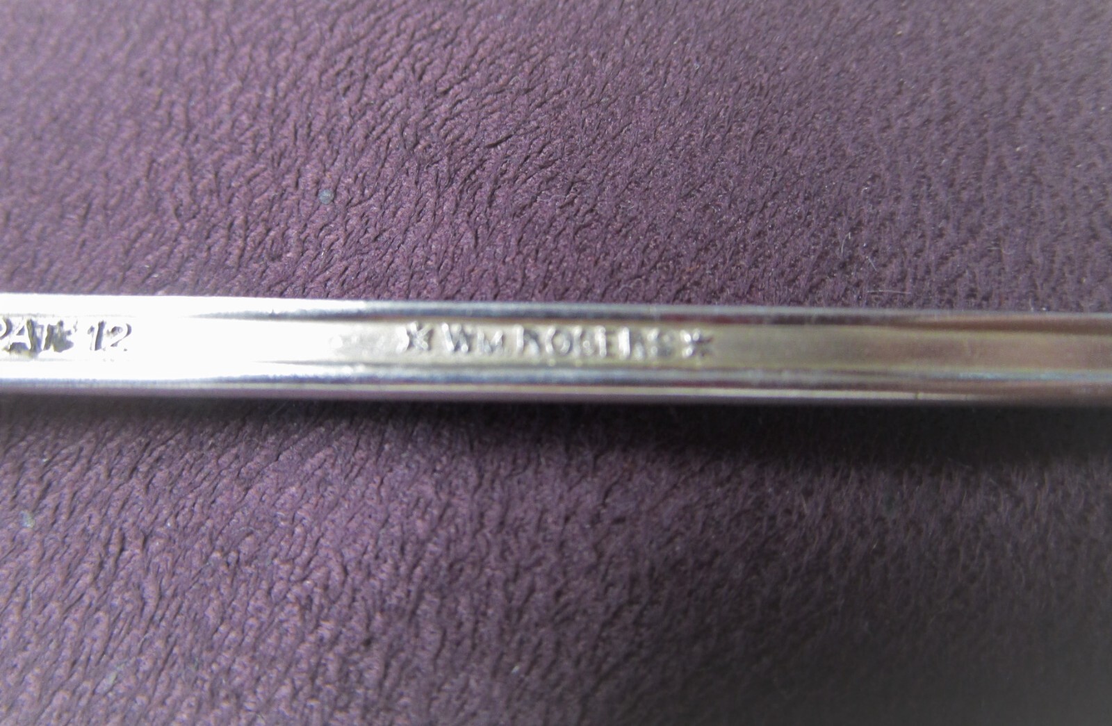 CHAMPLAIN 1912 Long Handle Pickle Fork Rogers Silverplate No Monogram