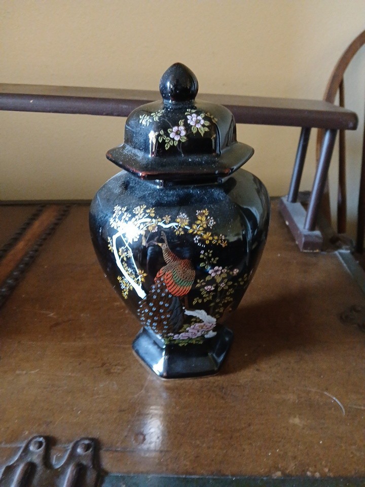 Black Oriental Style Ginger Jar 9.5 Inches Tall