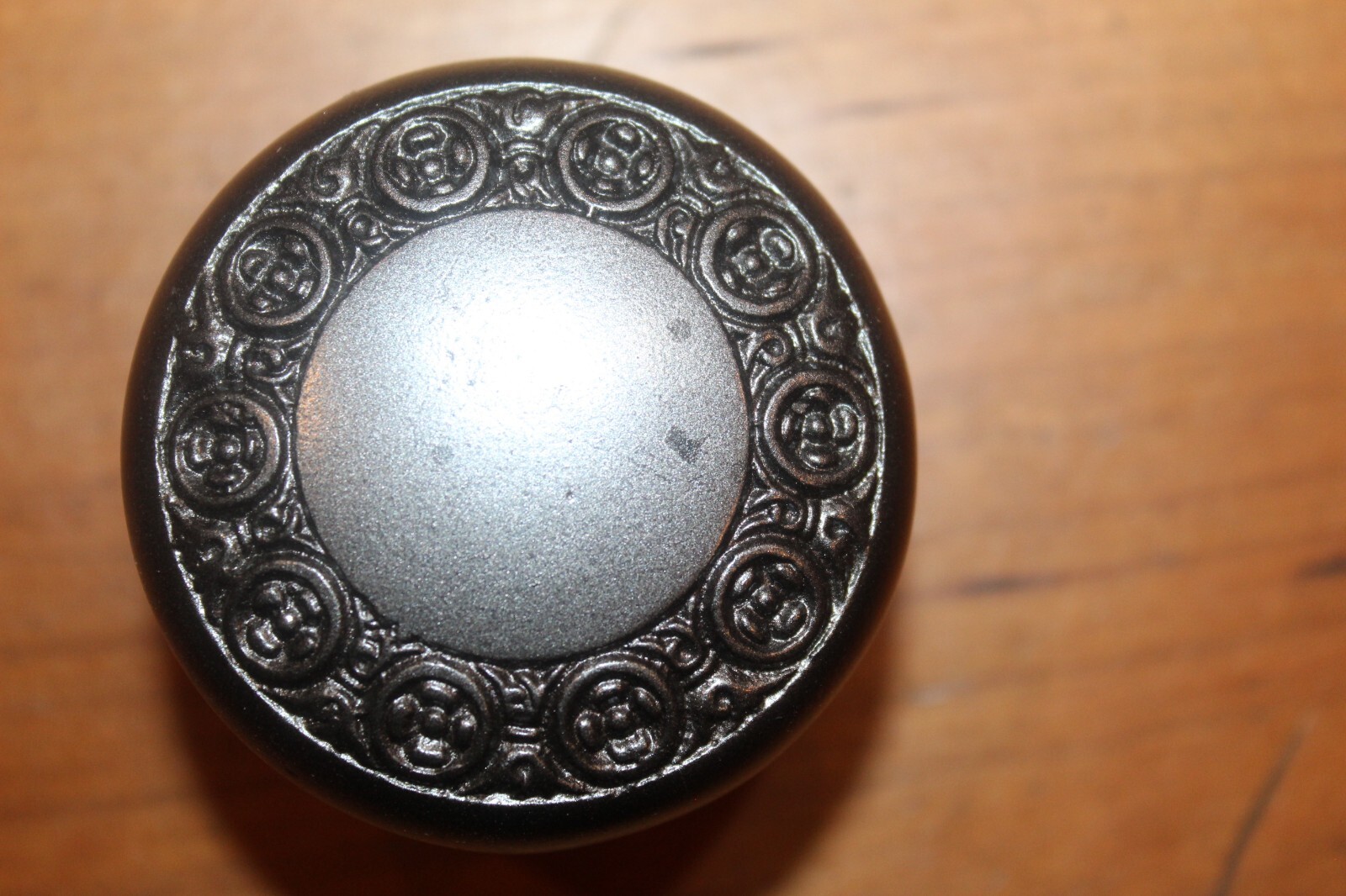 Antique Geneva M-13900 By Barrows Cast Iron Doorknob C:1925 T-47