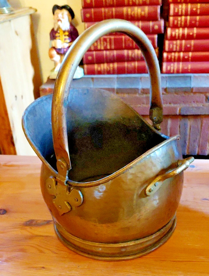 Antique Helmet Shape Solid Brass Coal Scuttle Log Box 9.25 X 9 X 8.25 Inches
