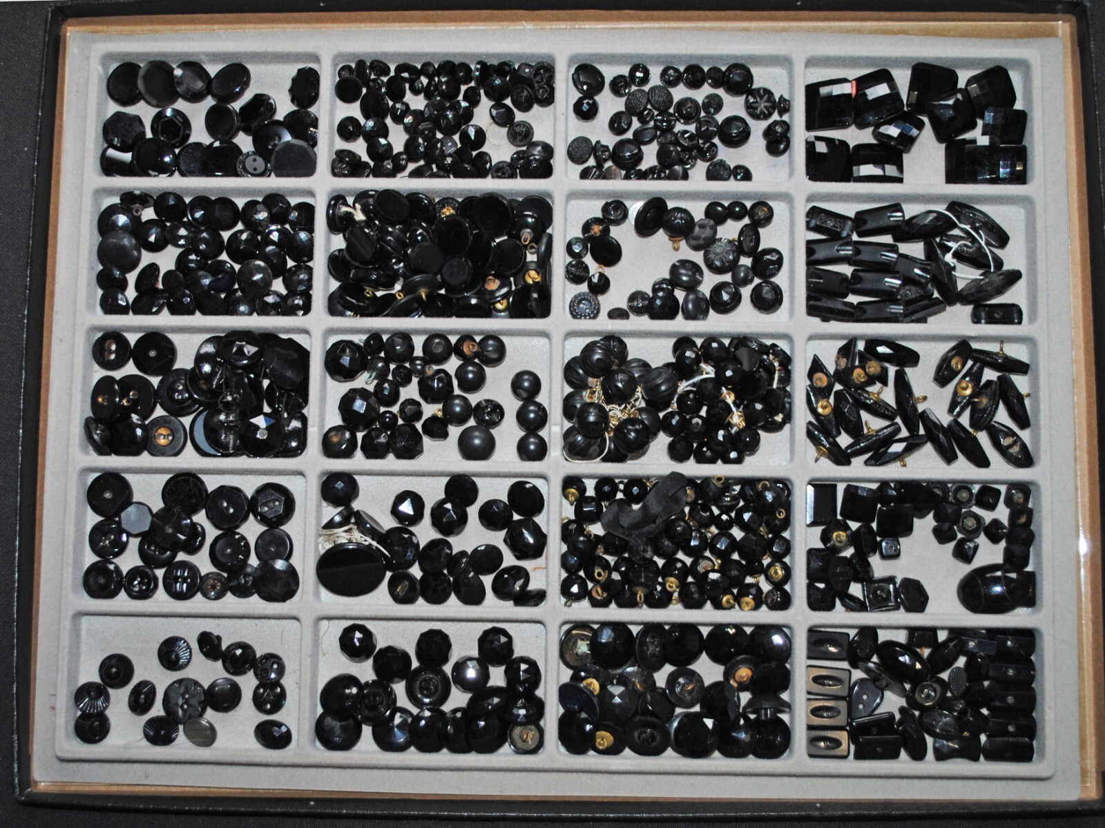 VICTORIAN COLLECTION OF BLACK GLASS BUTTONS, ALL SIZES, SHAPES AND PATTERNS