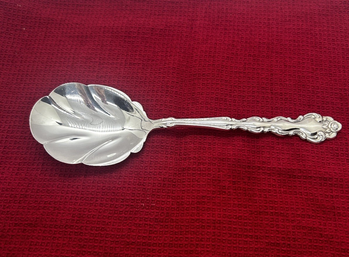 Oneida Community Silver Plated Serving Spoon Ornate Floral Flatware Dinnerware