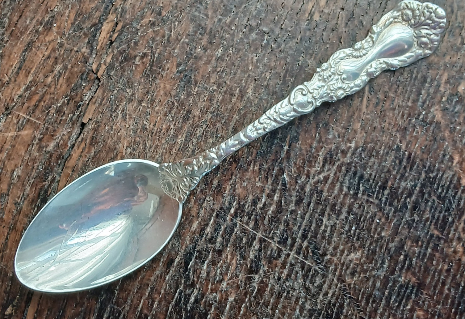 Antique Sterling GORHAM IMPERIAL CHRYSANTHEMUM 1894 Teaspoon FLORAL ORNATE