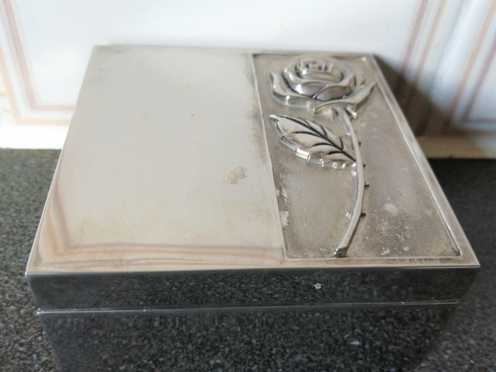 Unique Silver Metal Jewellery Box-Rose On Top.H-4x9x9cm,W-360g.Heavy/Collectible