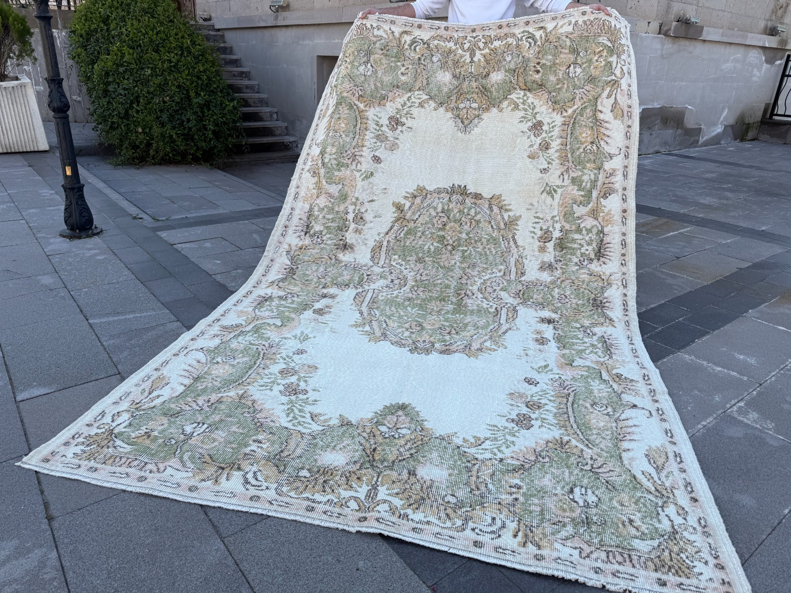Oversized Vintage Turkish Oushak Rug 5.9×9.9 ft Muted Ivory Beige Wool Area Rug