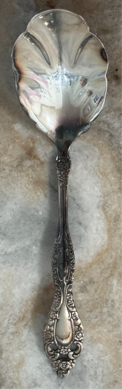 Sugar Shell Spoon Victorian Classic (Silverplate, 1973) by Oneida Silver