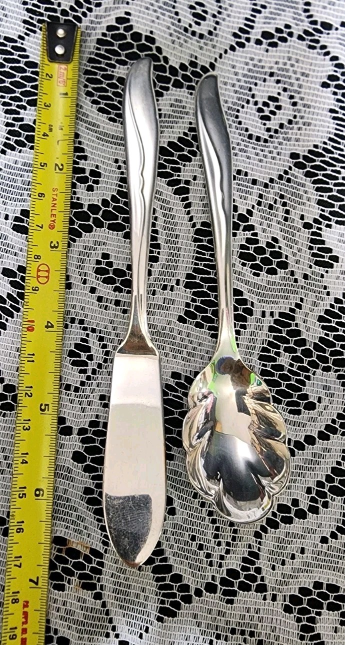 MID-CENTURY c1956 SEA WINGS🪽SILVERPLATED MASTER BUTTER KNIFE & SUGAR SPOON🧈🍚